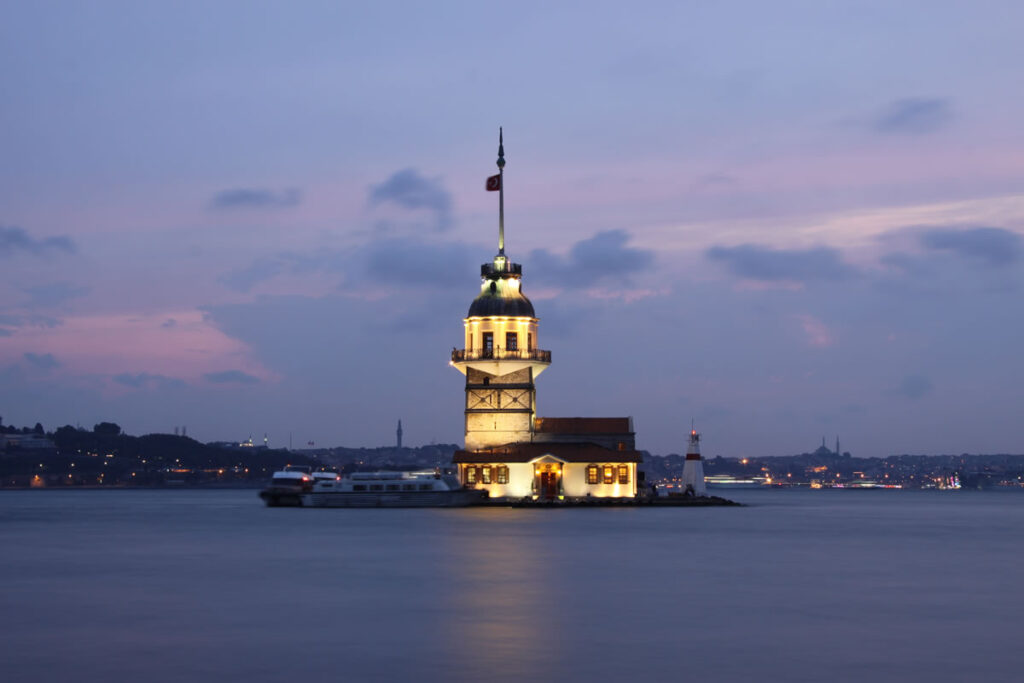 The romantic Maiden’s Tower (Kız Kulesi) in the middle of the Bosphorus, Istanbul.